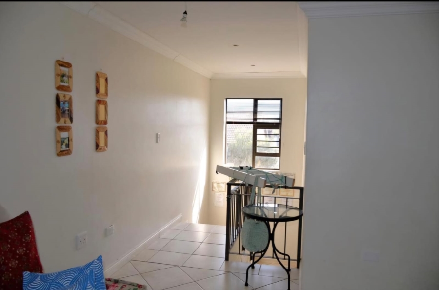 3 Bedroom Property for Sale in Wavecrest Eastern Cape